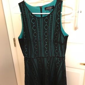 Francesca’s Black/Green Dress